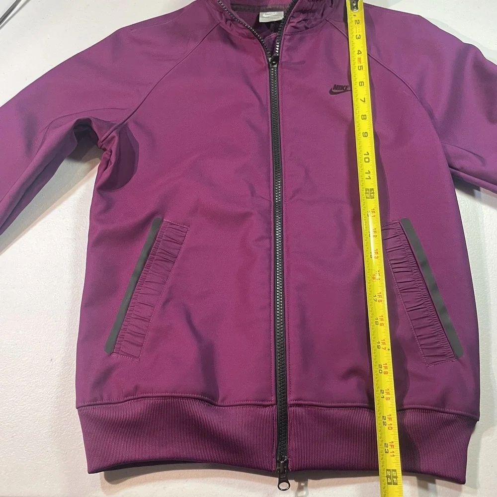 Nike Women's Soft Shell Jacket Size‎ Small Plum Magenta EUC